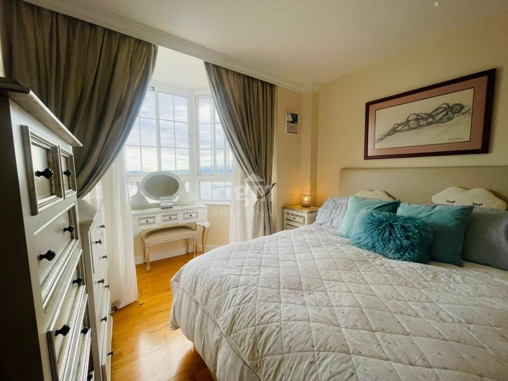 Image of Sunset Close